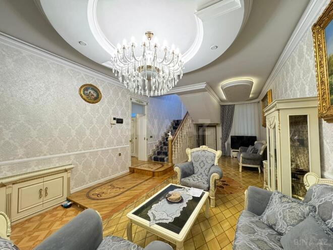 Satılır 6 otaqlı həyət evi/bağ evi 400 m², İnşaatçılar m., photo 3 from 32