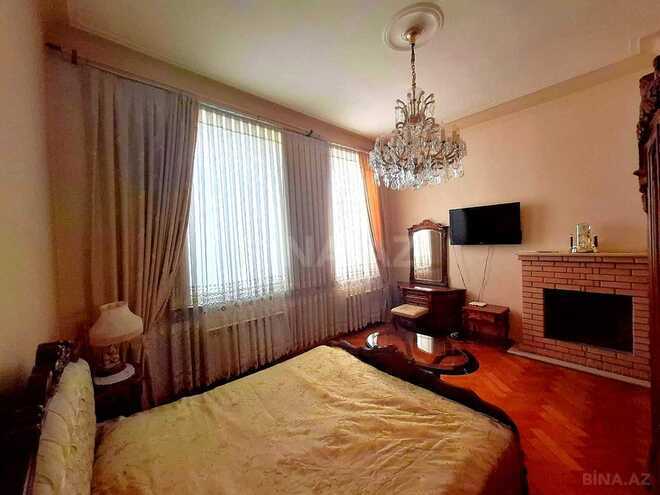 Satılır 6 otaqlı köhnə tikili 200.5 m², İçəri Şəhər m., photo 8 from 17