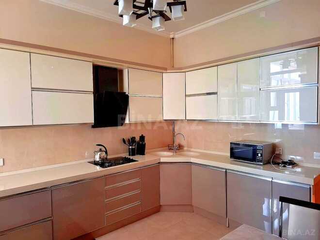 Satılır 6 otaqlı köhnə tikili 200.5 m², İçəri Şəhər m., photo 14 from 17