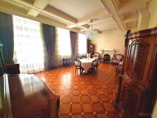 Satılır 6 otaqlı köhnə tikili 200.5 m², İçəri Şəhər m., photo 3 from 17