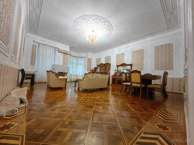 Satılır 4 otaqlı köhnə tikili 170 m², Sahil m., photo 11 from 26