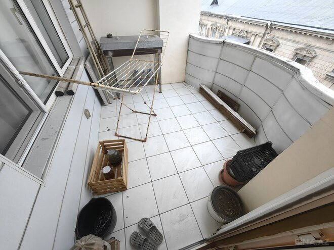 Satılır 4 otaqlı köhnə tikili 170 m², Sahil m., photo 12 from 26