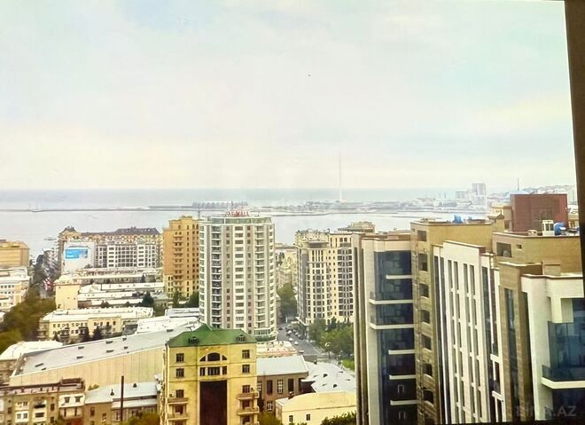 Продаётся 4-комн. вторичка 200 м², м. Низами, photo 11 from 13