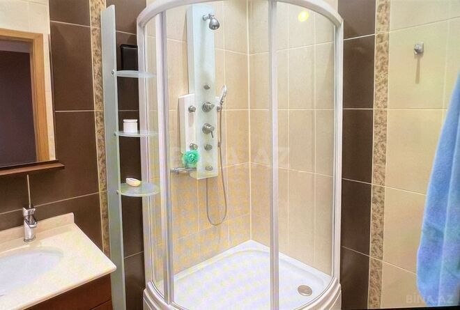 Продаётся 4-комн. вторичка 200 м², м. Низами, photo 10 from 13