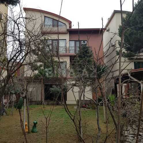 Сдаётся 8-комн. дом/дача 550 м², пос. Бадамдар, photo 1 from 16
