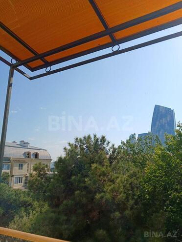 Satılır 2 otaqlı köhnə tikili 67 m², Şah İsmayıl Xətai m., photo 12 from 13