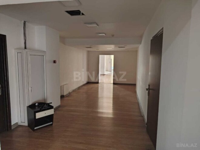 İcarəyə verilir 10 otaqlı ofis 645 m², Bakmil m., photo 9 from 11