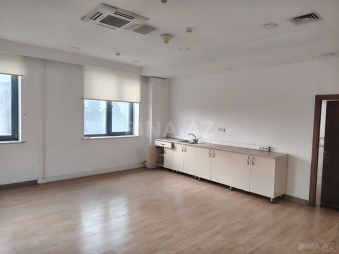 İcarəyə verilir 10 otaqlı ofis 645 m², Bakmil m., photo 6 from 11