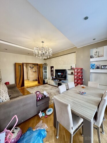 Satılır 2 otaqlı yeni tikili 90 m², İnşaatçılar m., photo 4 from 17