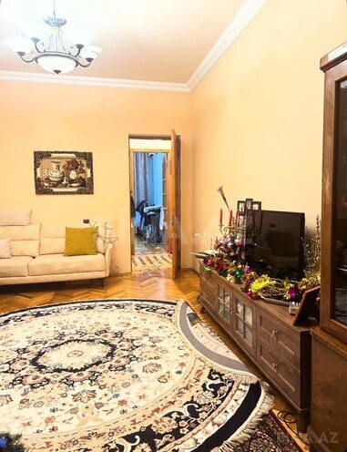 Satılır 2 otaqlı köhnə tikili 70 m², Nizami m., photo 6 from 11