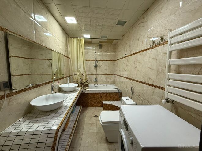 Сдаётся 3-комн. новостройка 102 м², м. Низами, photo 8 from 11