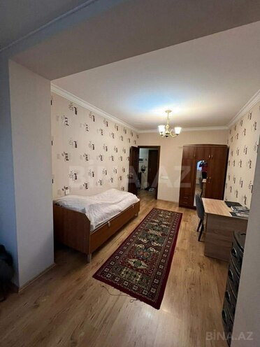 Satılır 4 otaqlı köhnə tikili 105 m², Azadlıq Prospekti m., photo 8 from 26