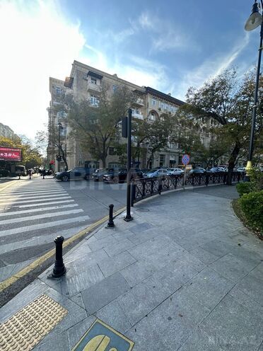 Продаётся 2-комн. вторичка 65 м², Насиминский  р., photo 3 from 20