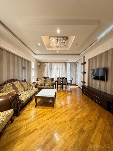 Satılır 3 otaqlı yeni tikili 135 m², 8 Noyabr m., photo 3 from 15