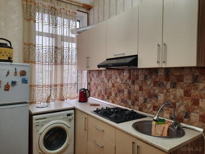 Сдаётся 1-комн. вторичка 43 м², м. Низами, photo 10 from 12