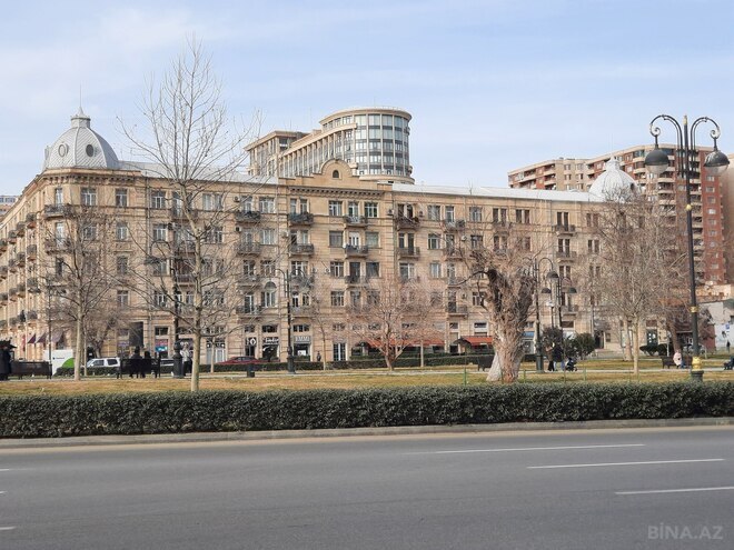 Сдаётся 1-комн. вторичка 43 м², м. Низами, photo 3 from 12