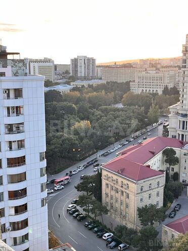 Продаётся 3-комн. новостройка 210 м², м. Элмляр Академиясы, photo 9 from 15
