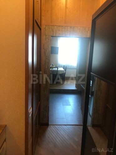 Satılır 3 otaqlı köhnə tikili 70 m², Sahil m., photo 10 from 15