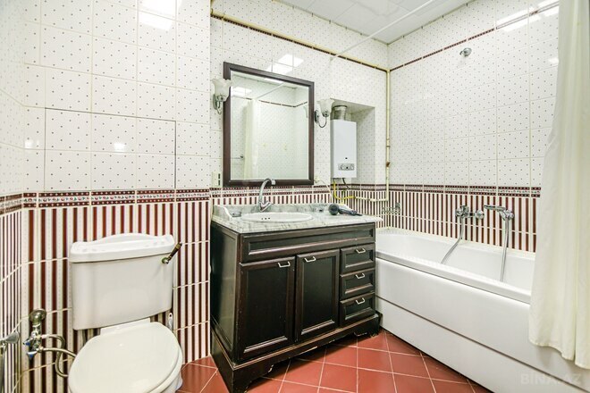 İcarəyə verilir 2 otaqlı köhnə tikili 70 m², Sahil m., photo 25 from 32
