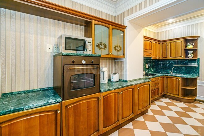 İcarəyə verilir 2 otaqlı köhnə tikili 70 m², Sahil m., photo 16 from 32
