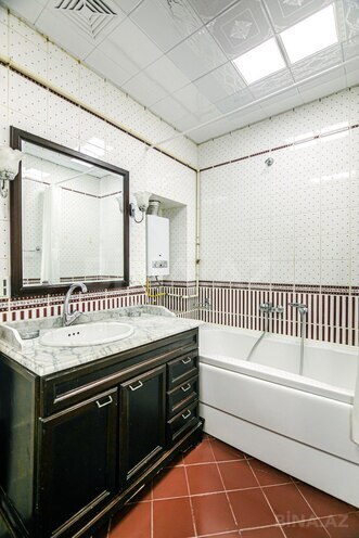 İcarəyə verilir 2 otaqlı köhnə tikili 70 m², Sahil m., photo 28 from 32