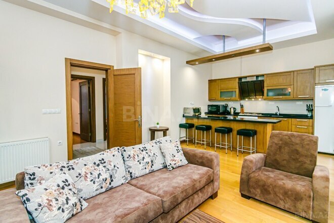 Сдаётся 3-комн. вторичка 101 м², м. Сахил, photo 29 from 32