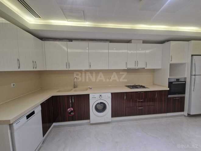 Сдаётся 3-комн. новостройка 190 м², м. Низами, photo 12 from 21