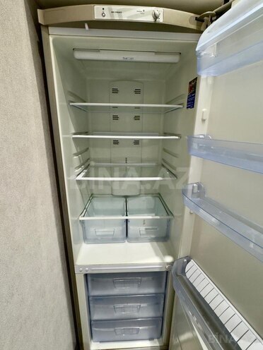 Satılır 1 otaqlı köhnə tikili 50 m², Sahil m., photo 24 from 32