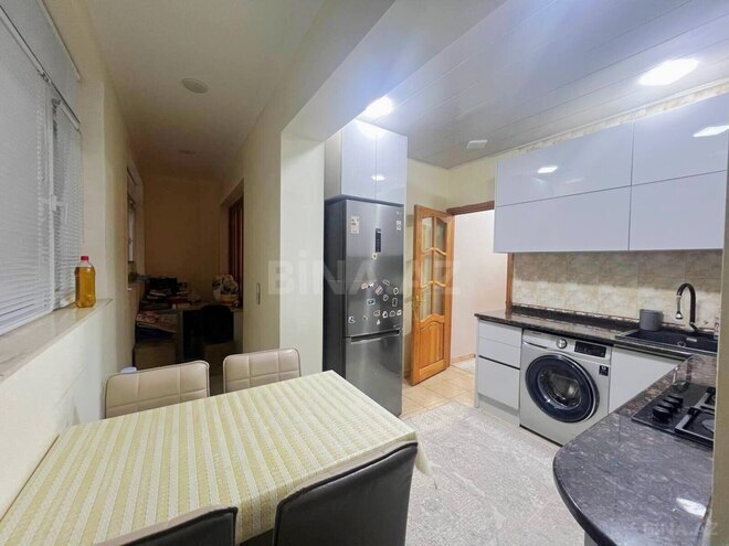 Продаётся 3-комн. вторичка 90 м², Бинагадинский р., photo 10 from 16