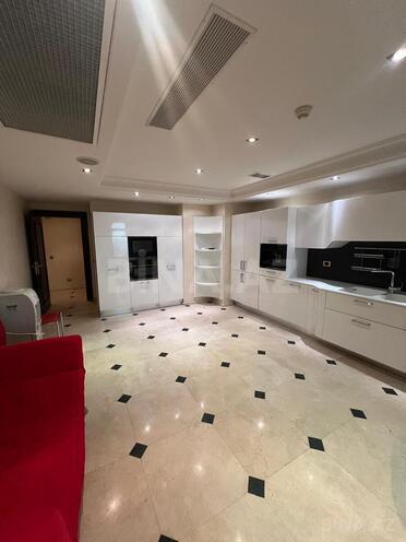 İcarəyə verilir 4 otaqlı yeni tikili 350 m², Sahil m., photo 29 from 32