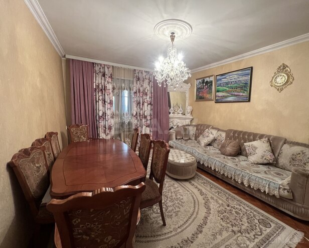 Продаётся 4-комн. вторичка 110 м², Наримановский  р., photo 1 from 14