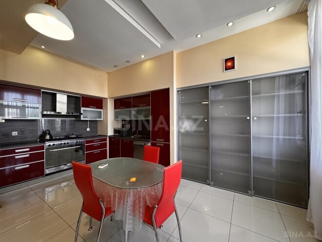 Сдаётся 3-комн. новостройка 160 м², м. 28 мая, photo 8 from 32