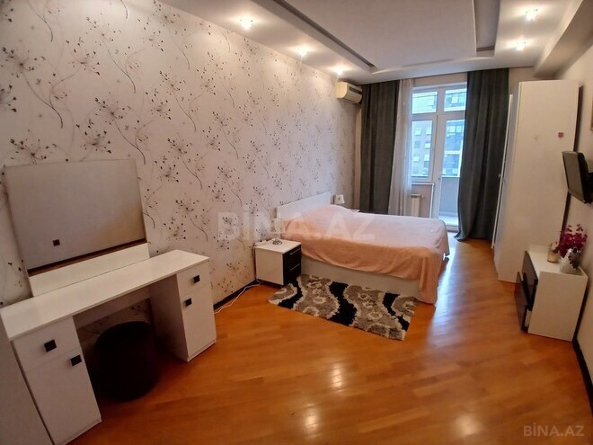 Сдаётся 3-комн. новостройка 140 м², м. 28 мая, photo 13 from 24