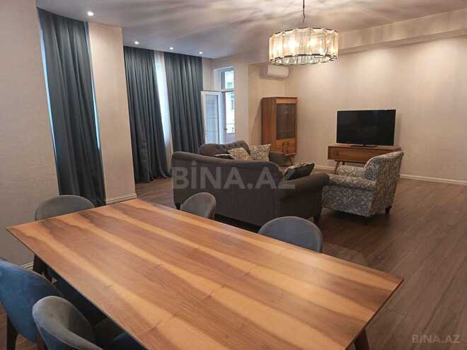 İcarəyə verilir 4 otaqlı yeni tikili 200 m², 28 May m., photo 5 from 18