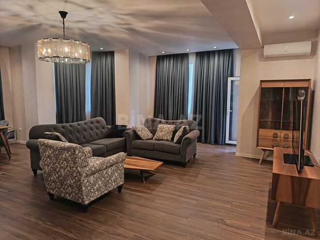 İcarəyə verilir 4 otaqlı yeni tikili 200 m², 28 May m., photo 1 from 18