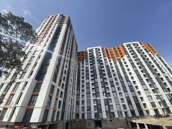 Продаётся 3-комн. новостройка 76.5 м², м. Иншаатчылар, photo 1 from 17