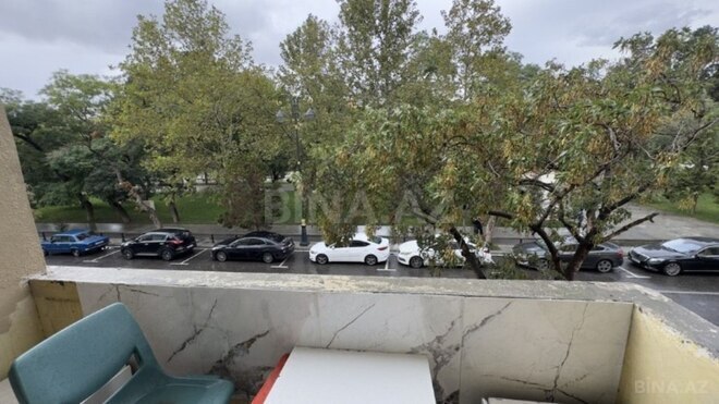 Satılır 3 otaqlı köhnə tikili 100 m², Sahil m., photo 16 from 28