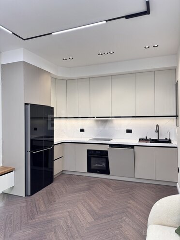 Продаётся 3-комн. новостройка 95 м², м. Элмляр Академиясы, photo 5 from 18