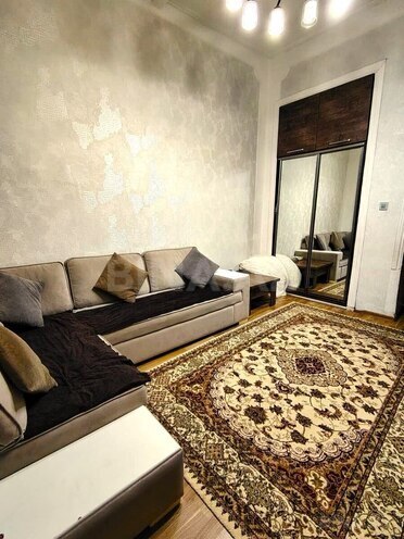 Satılır 1 otaqlı köhnə tikili 30 m², 28 May m., photo 4 from 12