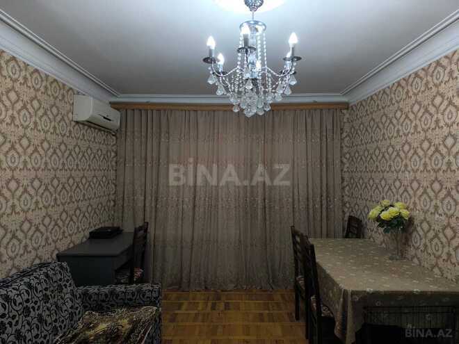Продаётся 2-комн. вторичка 50 м², м. Элмляр Академиясы, photo 1 from 7