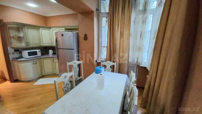 İcarəyə verilir 3 otaqlı köhnə tikili 140 m², Sahil m., photo 14 from 20