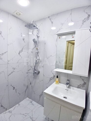 Продаётся 3-комн. вторичка 70 м², м. Кара Караев, photo 25 from 31