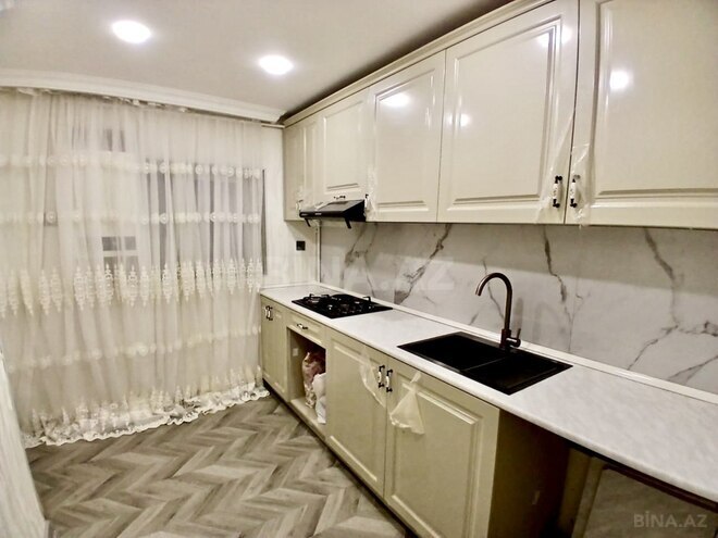 Продаётся 3-комн. вторичка 70 м², м. Кара Караев, photo 7 from 31