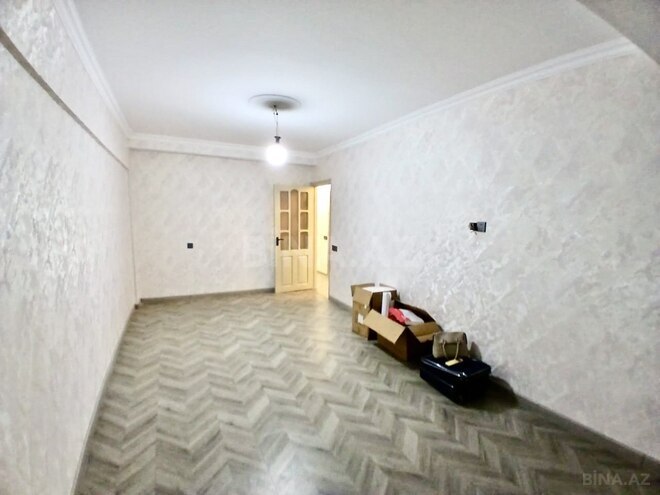 Продаётся 3-комн. вторичка 70 м², м. Кара Караев, photo 17 from 31