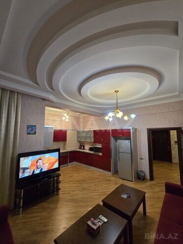 Сдаётся 2-комн. новостройка 75 м², м. Низами, photo 16 from 17