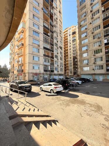 Satılır 2 otaqlı yeni tikili 62 m², 8-ci mikrorayon q., photo 1 from 13