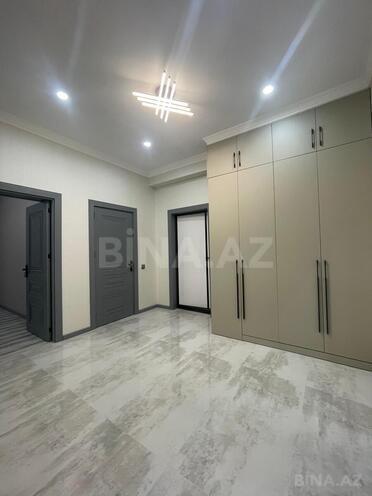Продаётся 2-комн. новостройка 85 м², м. Кара Караев, photo 1 from 12