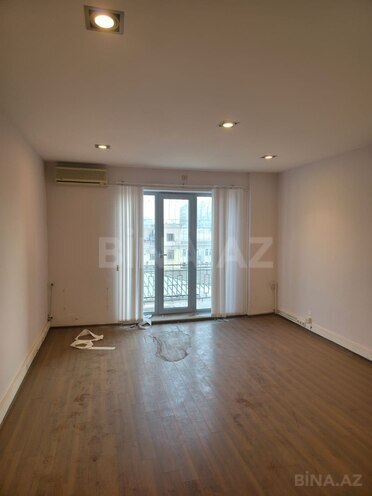 Продаётся 3-комн. вторичка 120 м², м. Сахил, photo 3 from 14