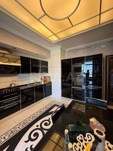 Satılır 4 otaqlı yeni tikili 198 m², 28 May m., photo 14 from 25