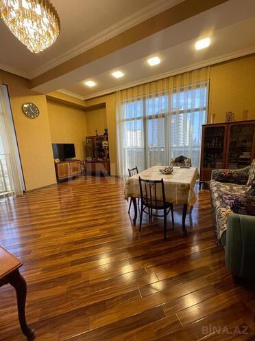 Продаётся 3-комн. новостройка 125 м², Насиминский  р., photo 1 from 19